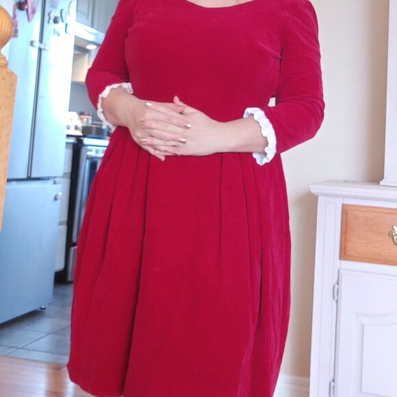 Dresses & Skirts - Warm velvet Festive dress S/M